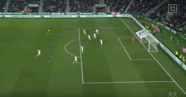 CBA选秀大会举行 杨曦皓当选CBA状元